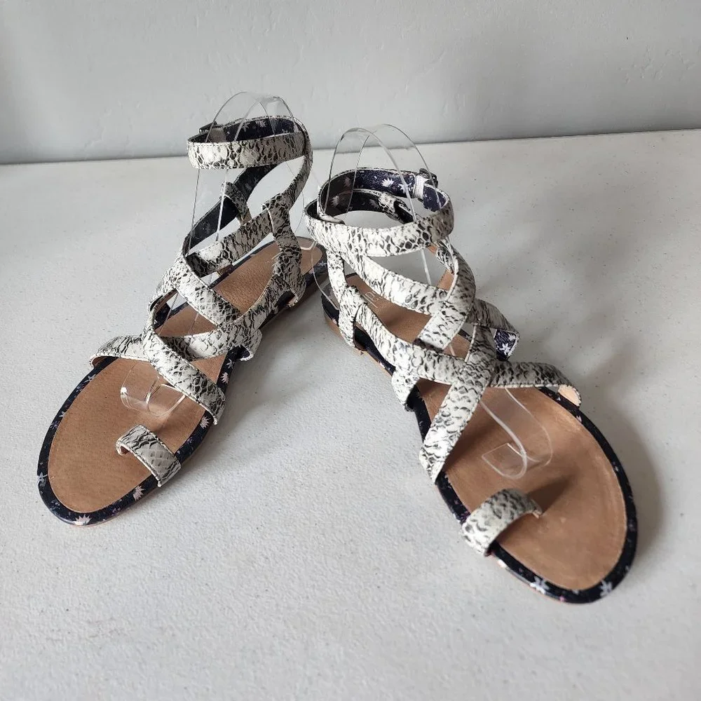 Cabi Sandals "NEW" - Picture 9 of 15